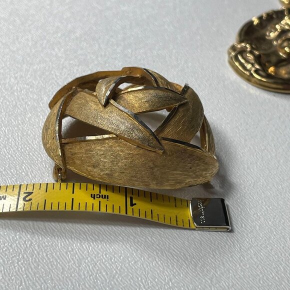 Vintage Gold Tone Brooch Bundle Capri  Amber stones - Picture 5 of 16